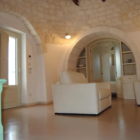 Trullo Del Poeta Чистернино