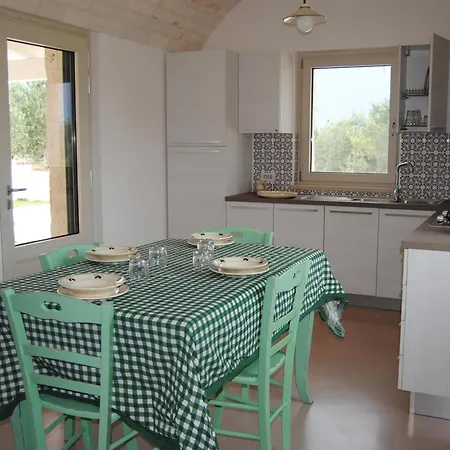 Trullo Del Poeta * تْشيستيرنِنو