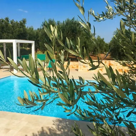 Trullo Del Poeta بيت للعطل *